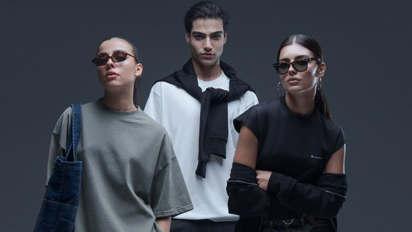 TRAVEL IS MY THERAPY Unisex Classic Crew T-Shirt