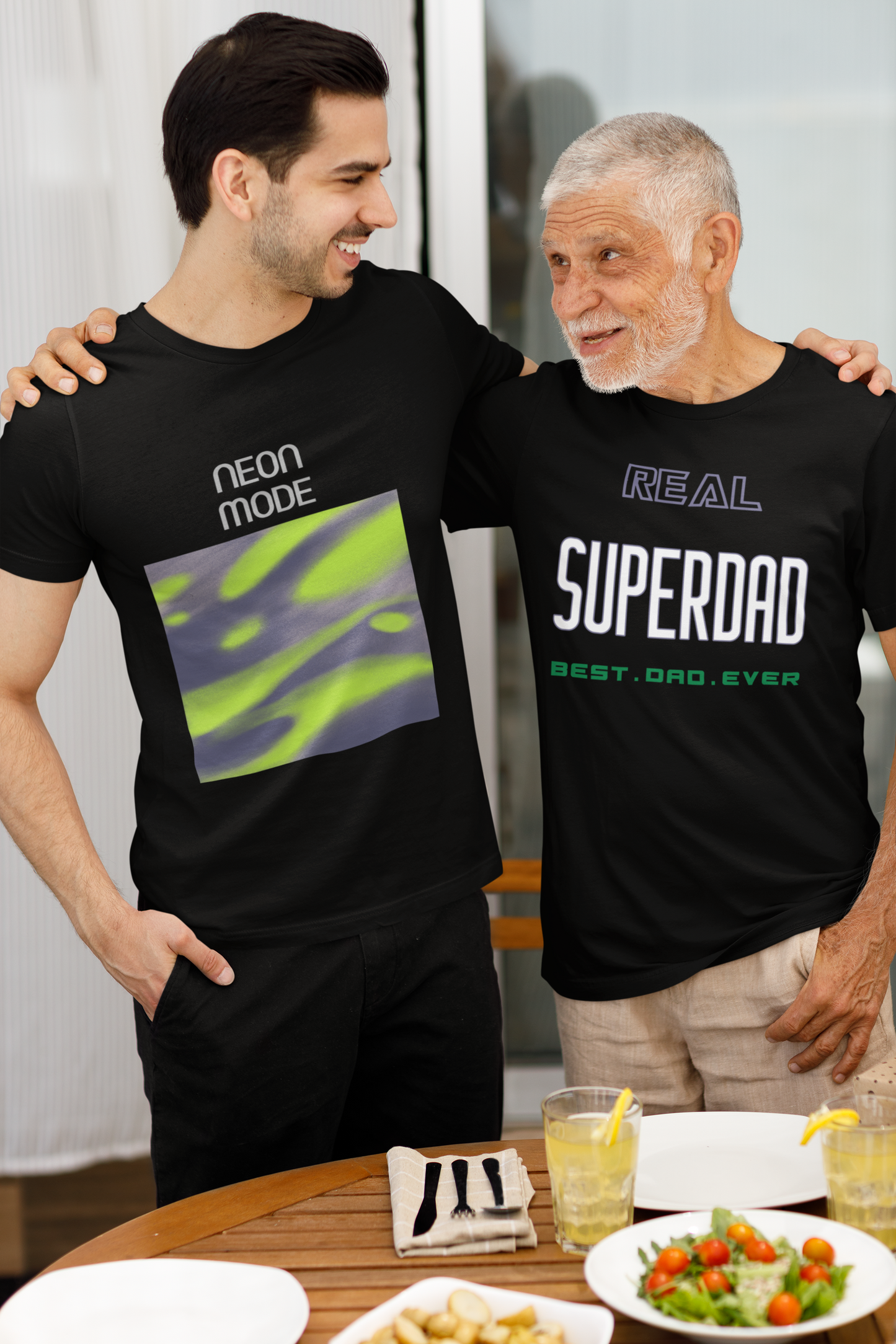 REAL SUPER DAD Unisex Classic Crew T-Shirt